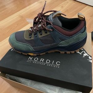 Nordic x JCrew Low top Hiker Boot Size 9